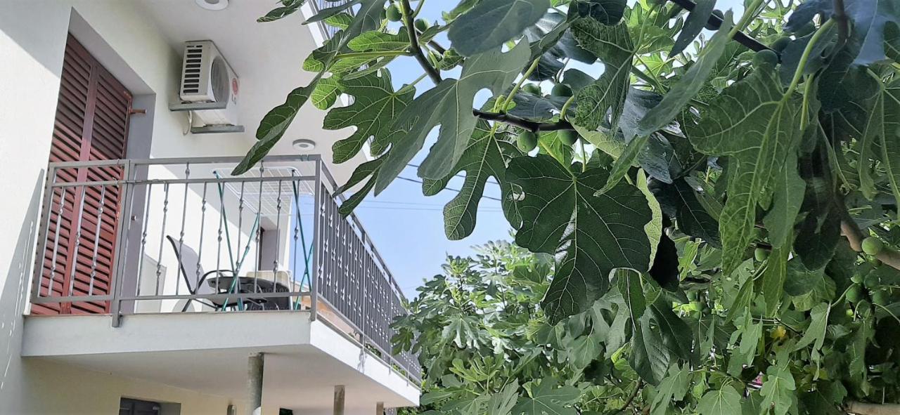 Apartments Figos Trogir Luaran gambar