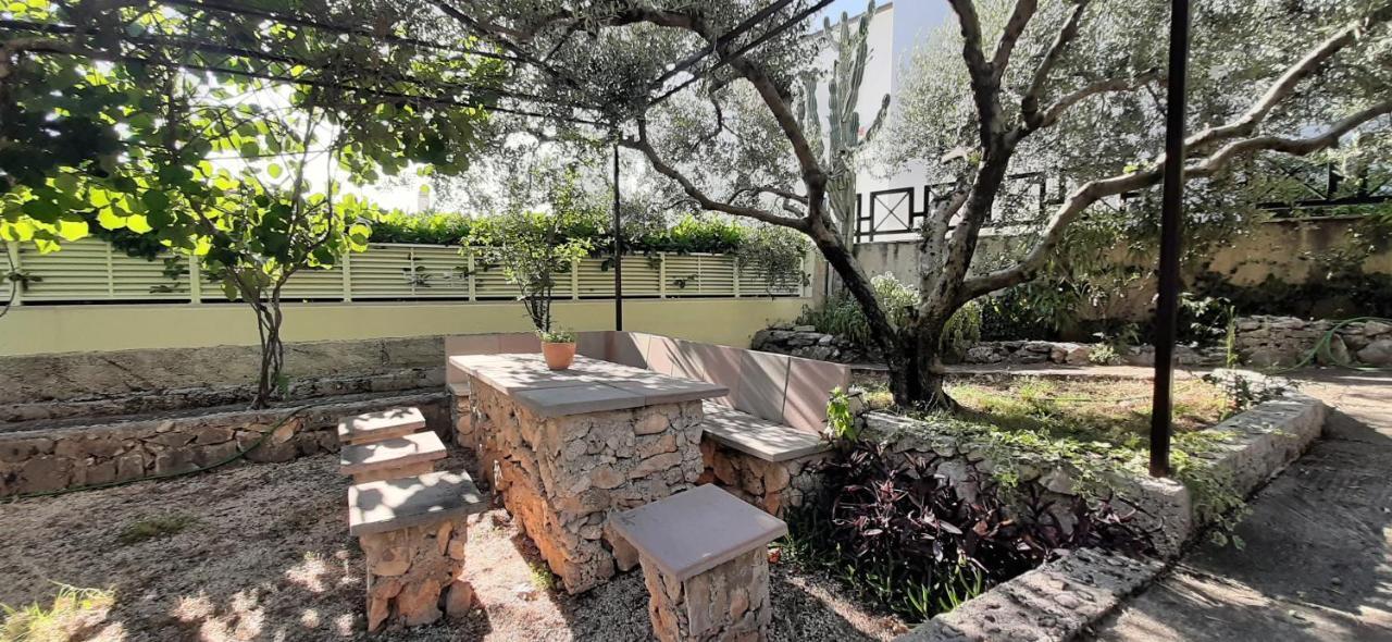 Apartments Figos Trogir Luaran gambar
