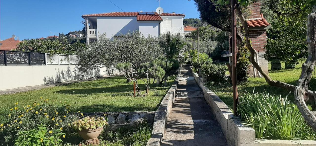 Apartments Figos Trogir Luaran gambar
