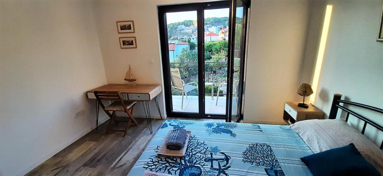 Apartments Figos Trogir Luaran gambar