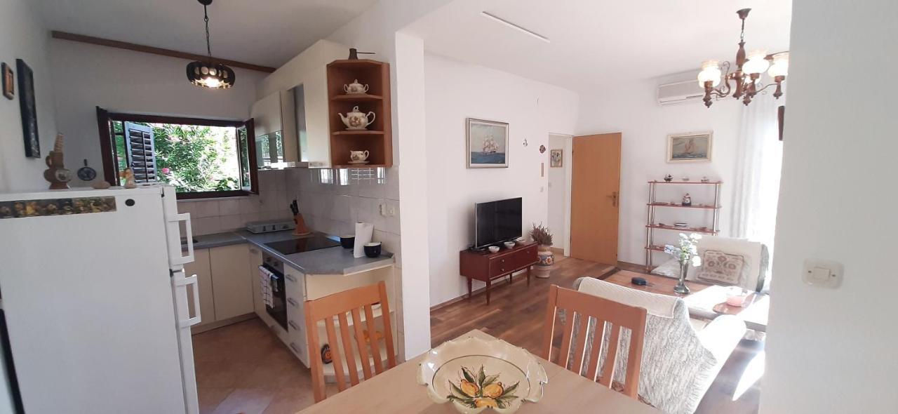 Apartments Figos Trogir Luaran gambar