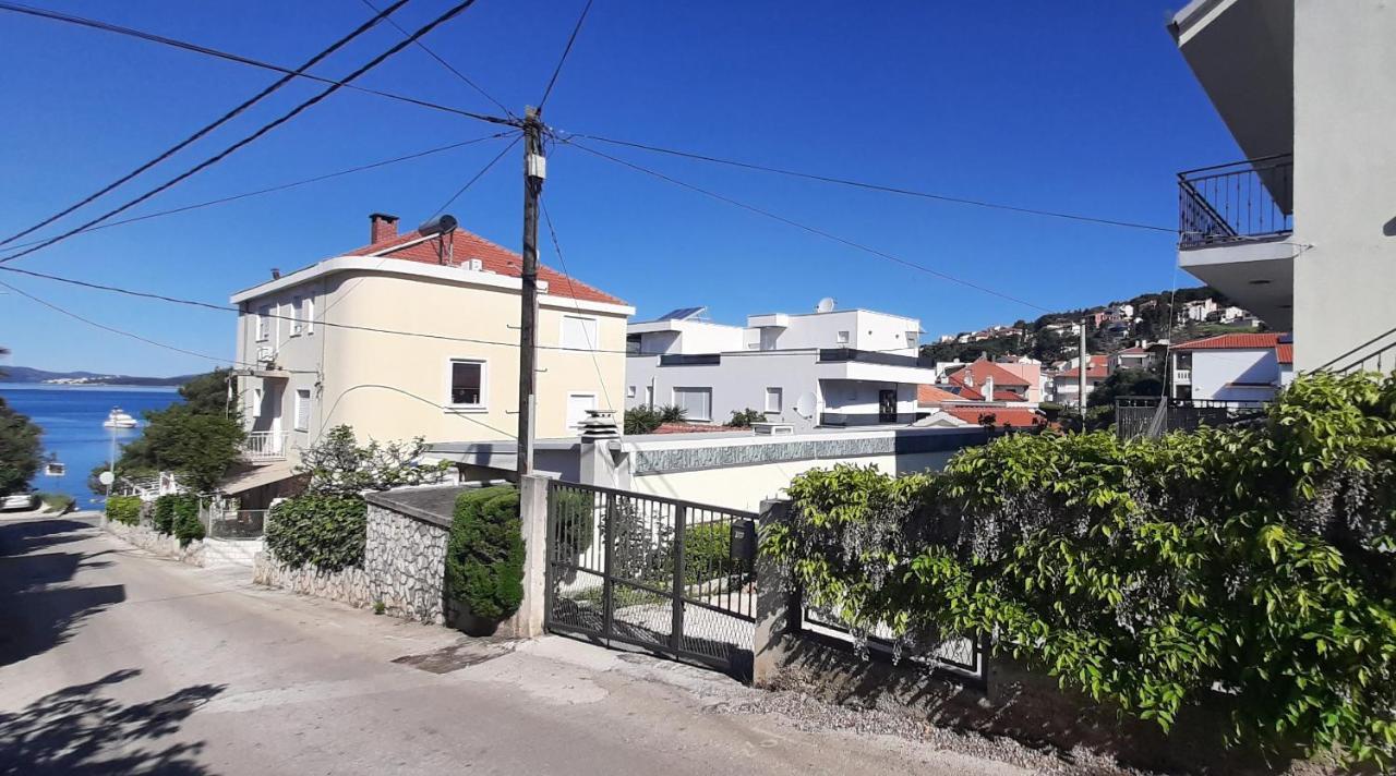 Apartments Figos Trogir Luaran gambar